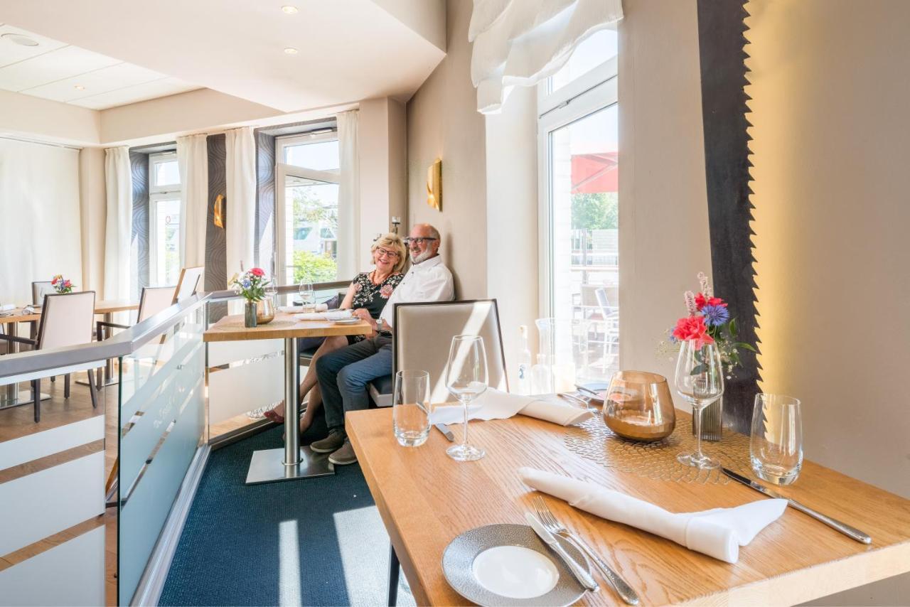 Hafenhotel Pommernyacht Ueckermunde Ngoại thất bức ảnh