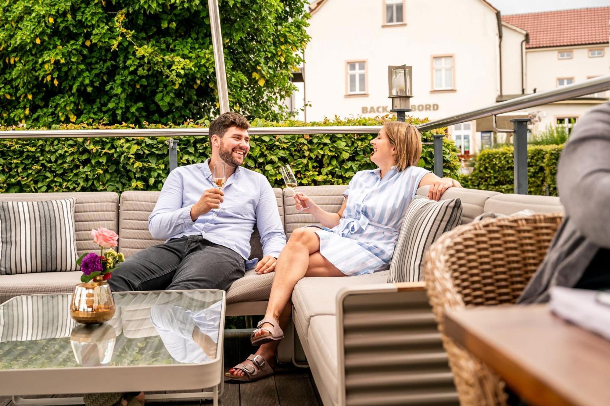 Hafenhotel Pommernyacht Ueckermunde Ngoại thất bức ảnh